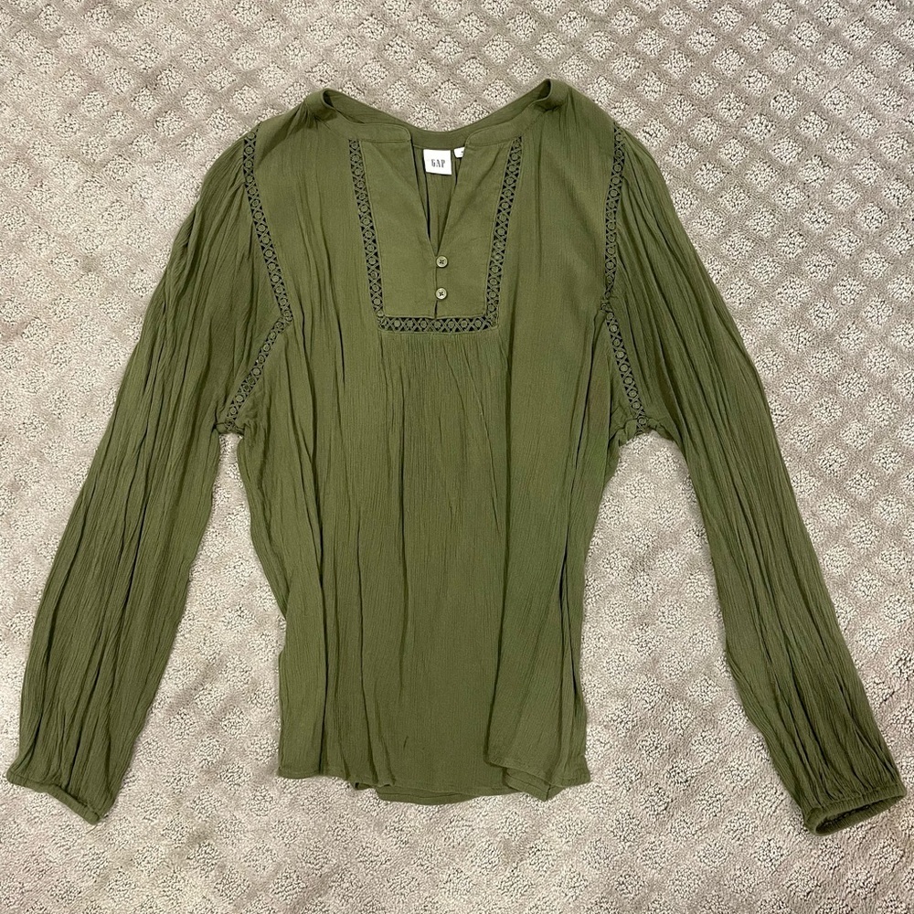 GAP OLIVE GREEN BLOUSE - GREAT CONDITION